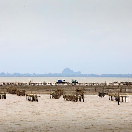 Hotel Unicharm Cruise Ha Long Exteriér fotografie