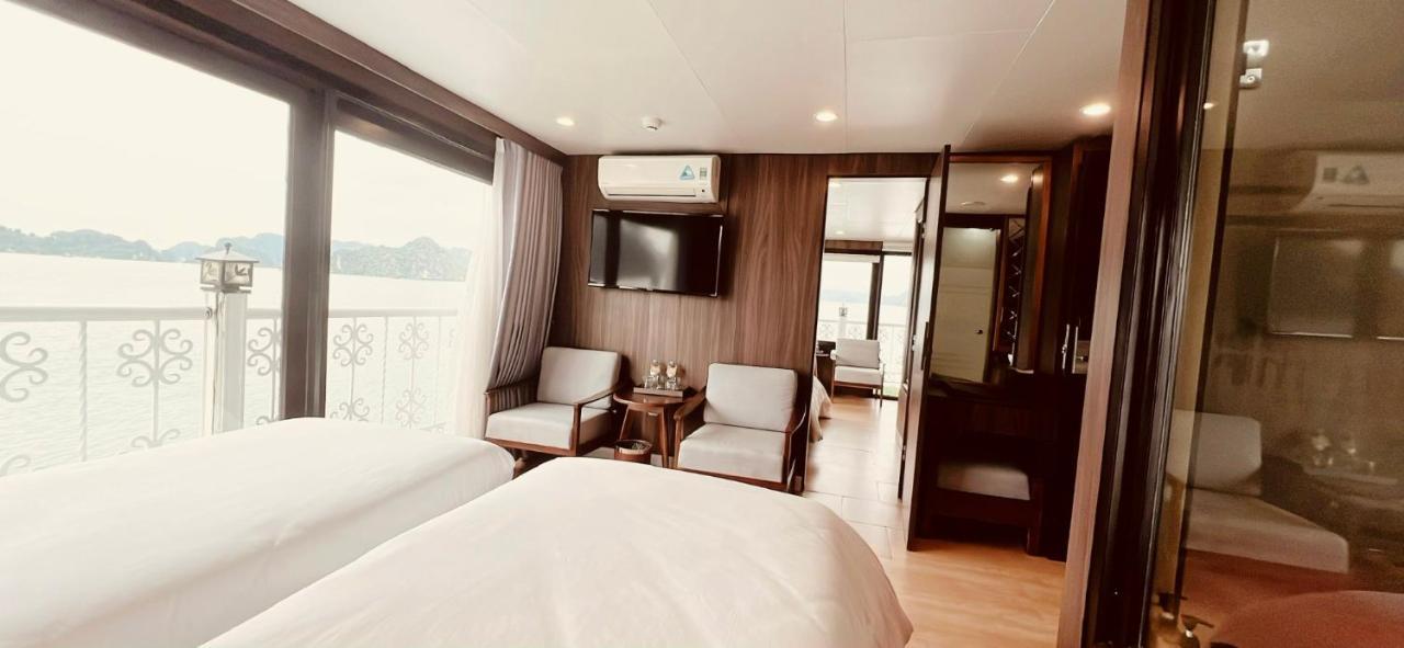 Hotel Unicharm Cruise Ha Long Exteriér fotografie