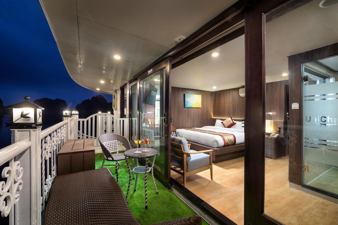 Hotel Unicharm Cruise Ha Long Exteriér fotografie